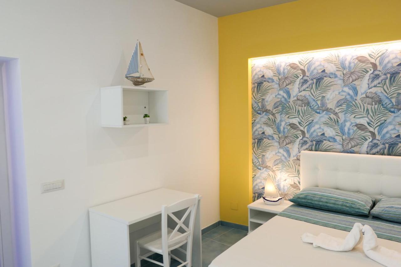 Cristianzerotre Suite Naples Exterior photo